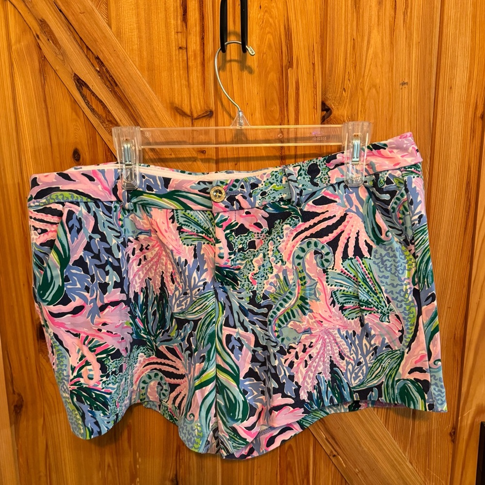Lilly Pulitzer Shorts — Size 16